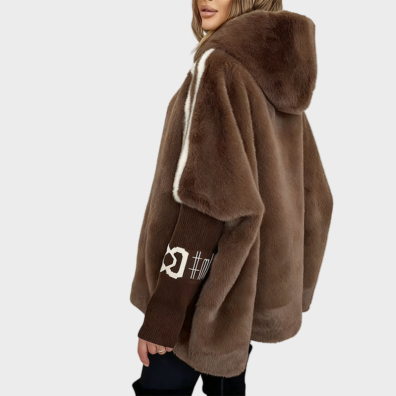 Karolína – Comfortable Coat with Hood