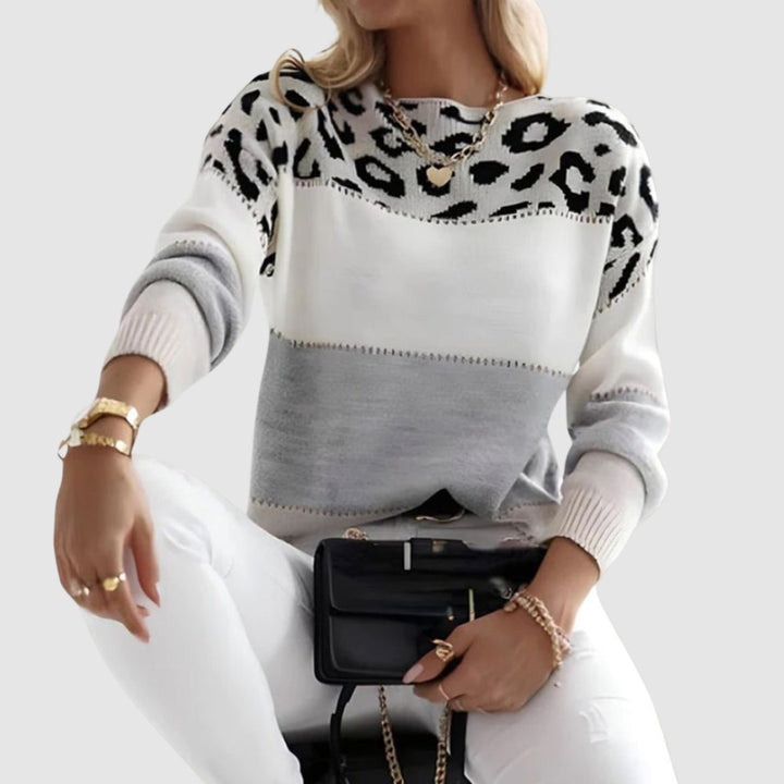 Klára - Leopard print sweater