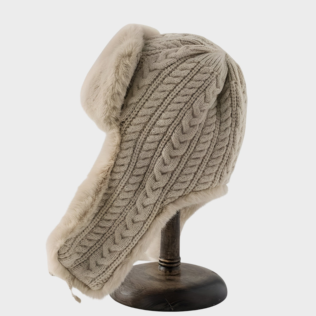 Dagmara – Comfortable Fleece Hat with Earflaps