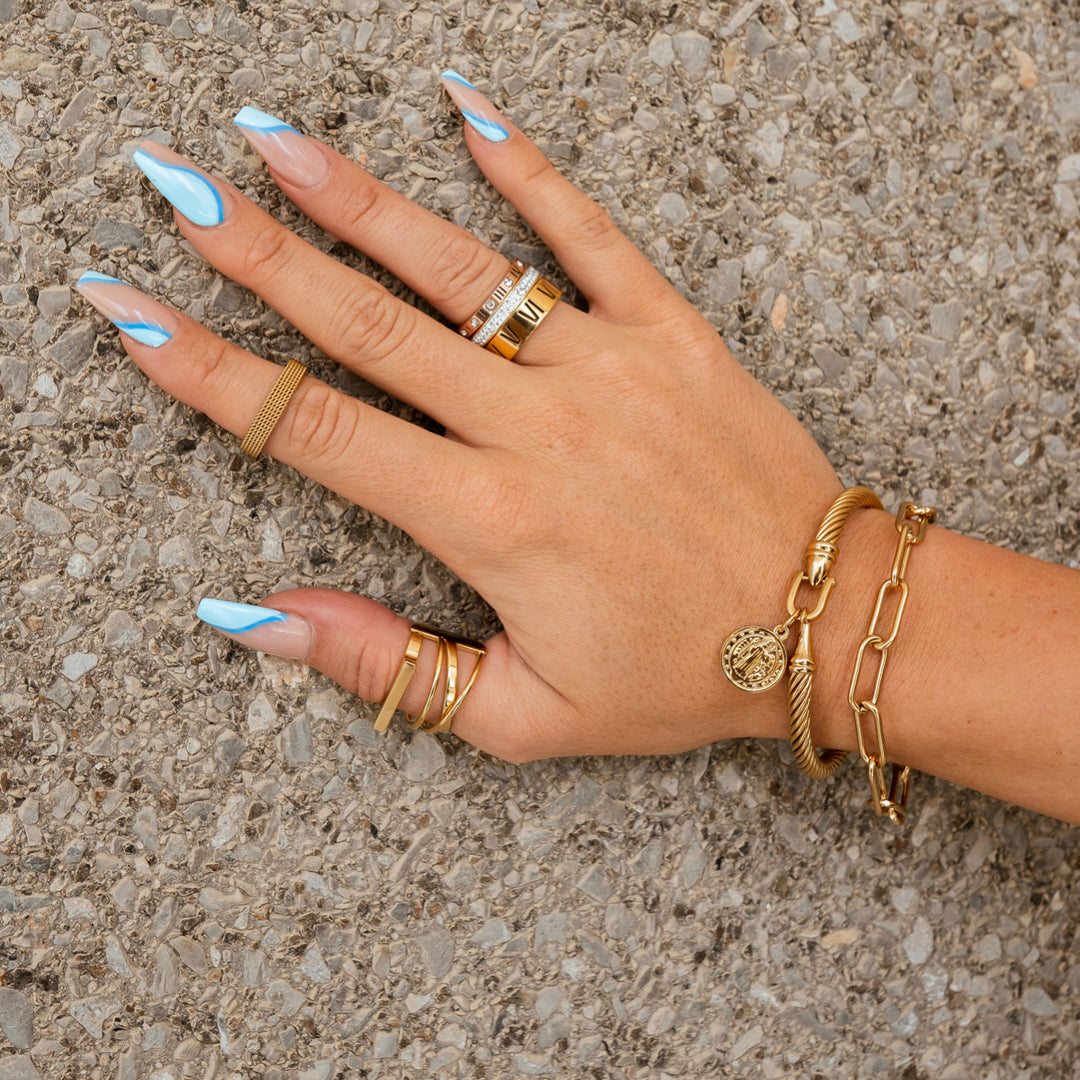 Gold bracelet