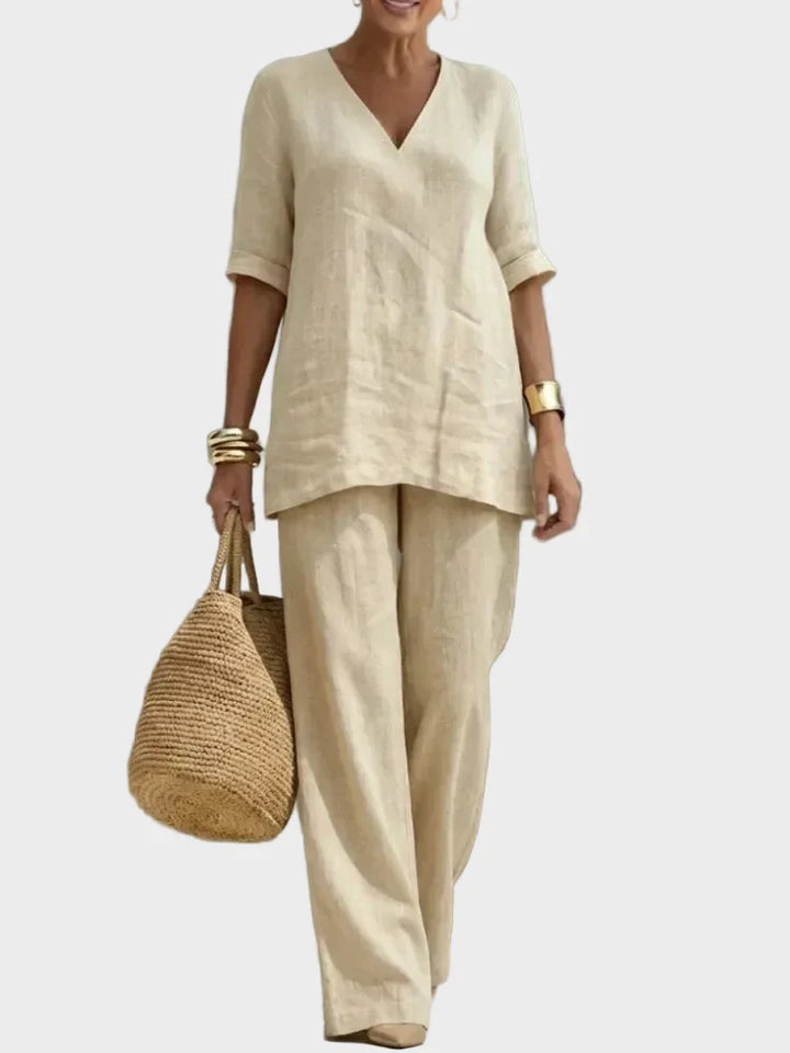 Susana - Two-piece set with a half-sleeved top and straight pants