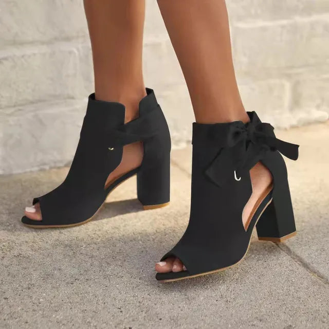 Lize - Chic Tie-Up Ankle Boots with Vesper Look
